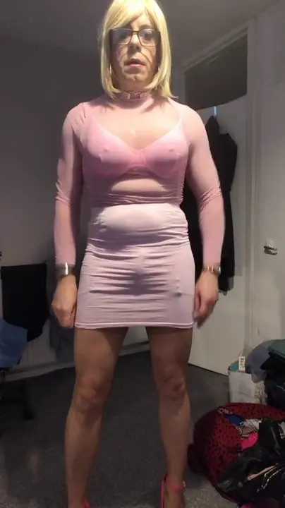 Watch Crossdresser skirt bulge Shemale Porn Videos | TranSexBig.