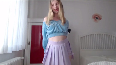Visceratio skirt tease